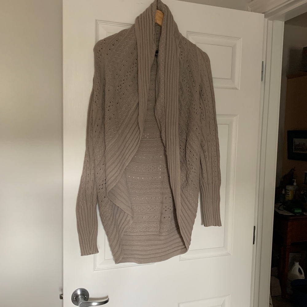 Grey Banana Republic cable knit shrug sweater